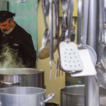 Hotel Verona تْشيزيناتيكو المظهر الخارجي الصورة