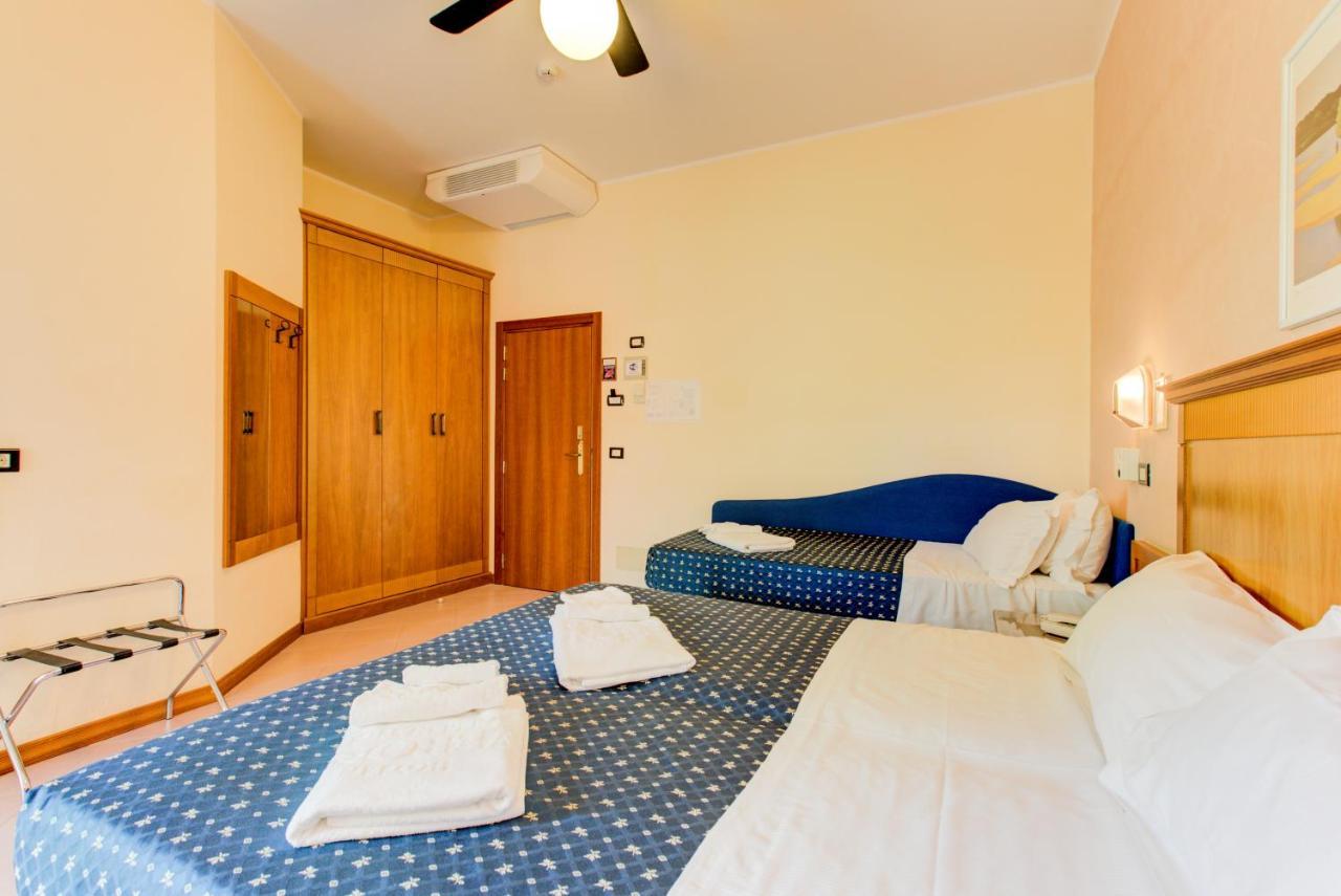 Hotel Verona تْشيزيناتيكو المظهر الخارجي الصورة