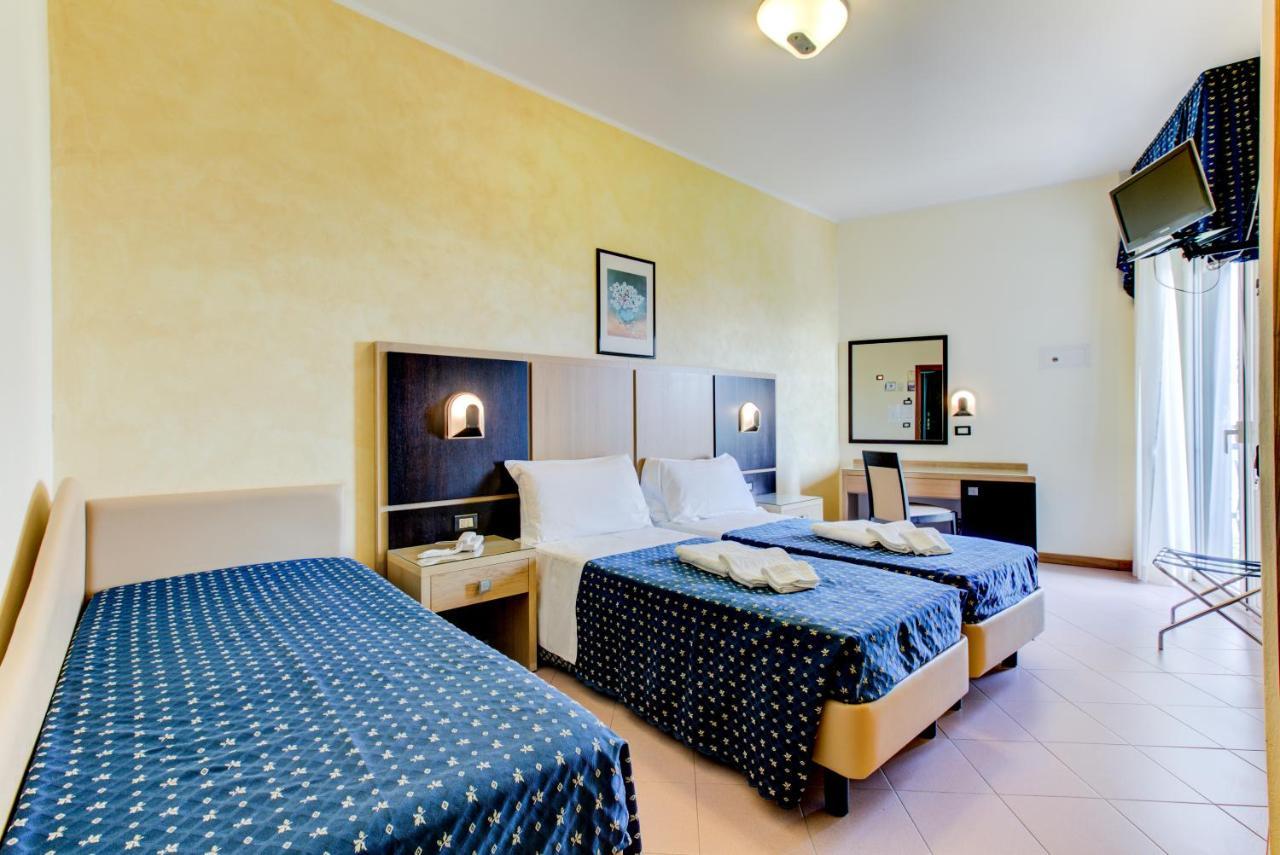 Hotel Verona تْشيزيناتيكو المظهر الخارجي الصورة