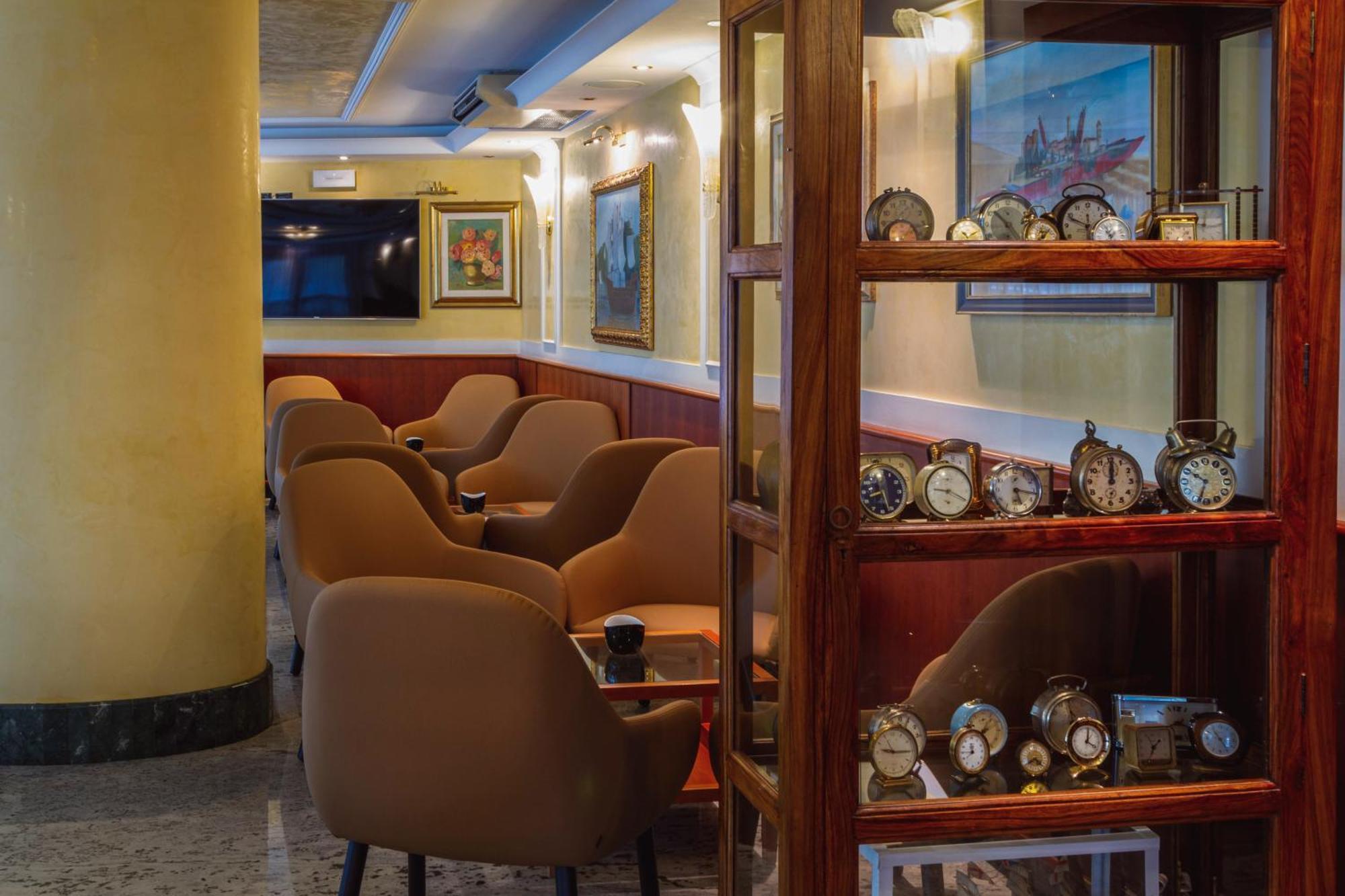 Hotel Verona تْشيزيناتيكو المظهر الخارجي الصورة
