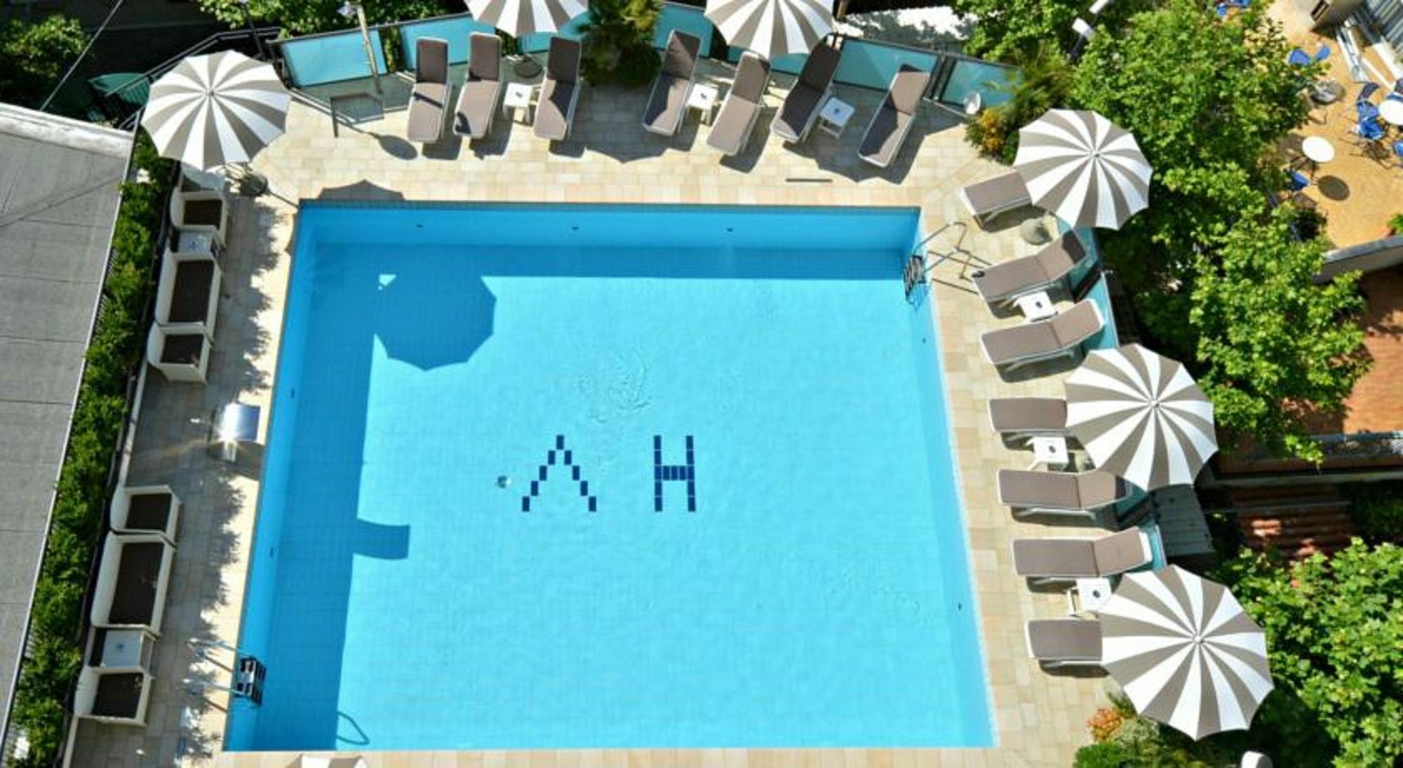Hotel Verona تْشيزيناتيكو المظهر الخارجي الصورة
